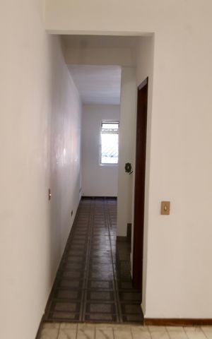 Casa para alugar com 180m², 3 quartos e 2 vagas Casa para alugar com 180m², 3 quartos e 2 vagasCorredor