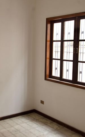 Casa para alugar com 180m², 3 quartos e 2 vagas Casa para alugar com 180m², 3 quartos e 2 vagasSala de Jantar