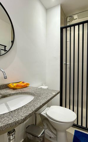 Studio para alugar com 25m², 1 quarto e sem vaga Studio para alugar com 25m², 1 quarto e sem vagaBanheiro