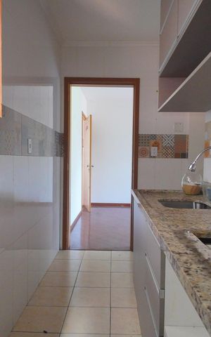 Apartamento à venda com 77m², 2 quartos e 2 vagasCozinha