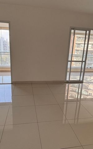 Apartamento para alugar com 200m², 3 quartos e 3 vagas
