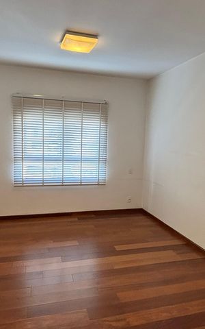 Apartamento para alugar com 200m², 3 quartos e 3 vagas