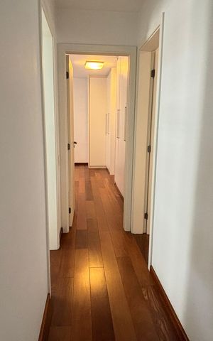 Apartamento para alugar com 200m², 3 quartos e 3 vagas