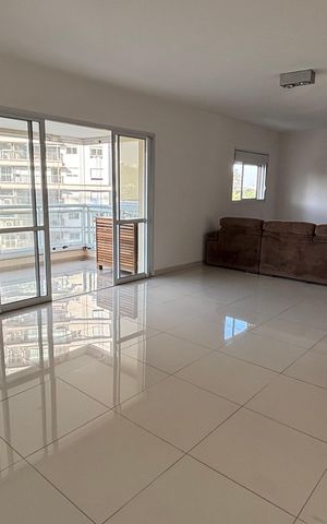 Apartamento para alugar com 200m², 3 quartos e 3 vagas