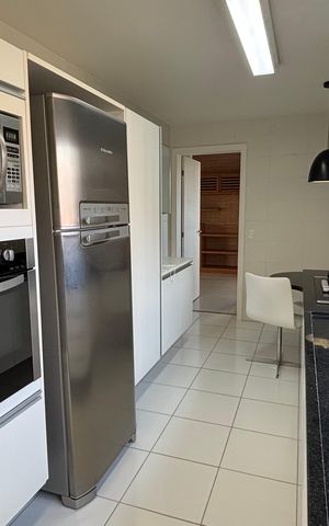 Apartamento para alugar com 200m², 3 quartos e 3 vagas