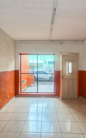Casa à venda com 113m², 2 quartos e 1 vagaSala