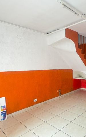 Casa à venda com 113m², 2 quartos e 1 vagaSala