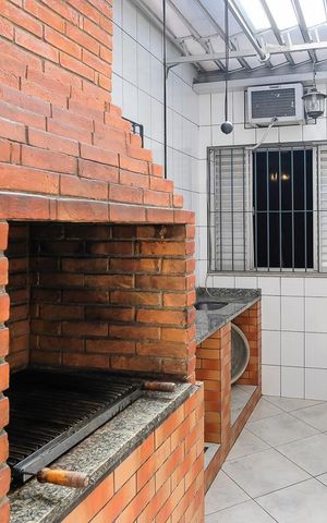 Casa para alugar com 236m², 3 quartos e 3 vagasQuintal