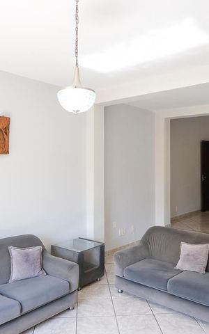 Casa para alugar com 236m², 3 quartos e 3 vagasSala