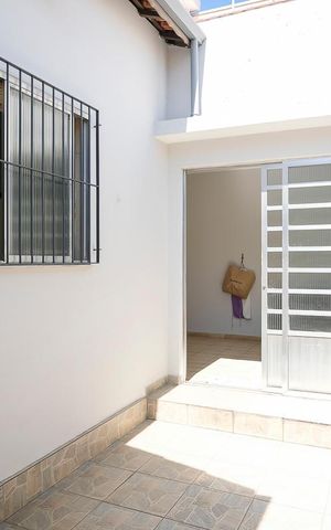 Casa para alugar com 236m², 3 quartos e 3 vagasQuintal