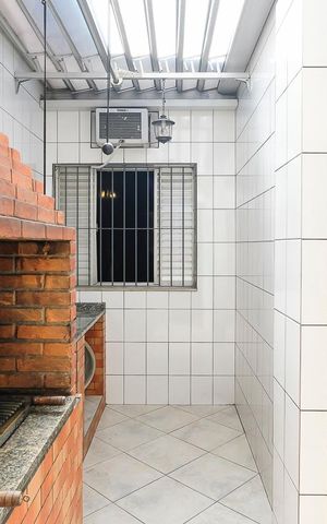 Casa para alugar com 236m², 3 quartos e 3 vagasQuintal