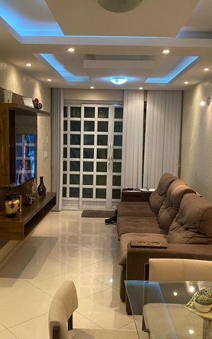 Casa à venda com 330m², 3 quartos e 2 vagas
