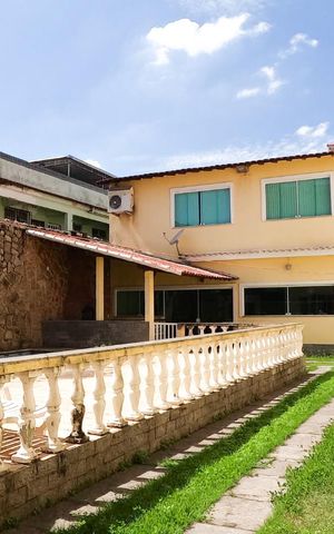 Casa à venda com 330m², 3 quartos e 2 vagas