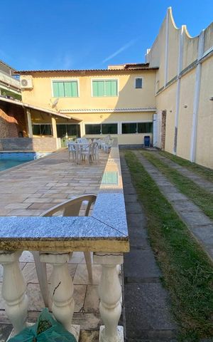 Casa à venda com 330m², 3 quartos e 2 vagas