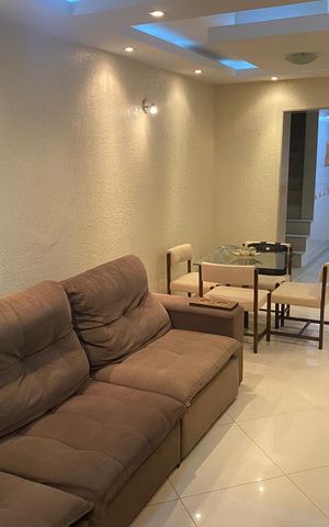 Casa à venda com 330m², 3 quartos e 2 vagas