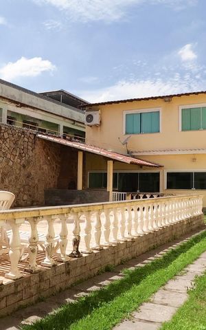 Casa à venda com 330m², 3 quartos e 2 vagas