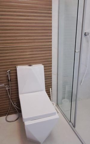 Casa à venda com 197m², 4 quartos e 4 vagas Casa à venda com 197m², 4 quartos e 4 vagasBanheiro