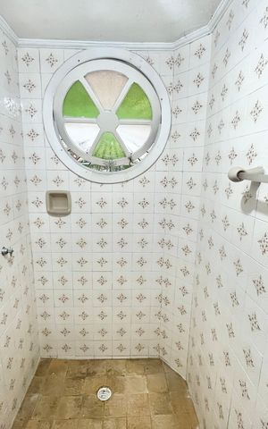 Casa à venda com 105m², 3 quartos e 1 vaga Casa à venda com 105m², 3 quartos e 1 vagaBanheiro 2