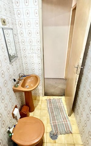 Casa à venda com 105m², 3 quartos e 1 vaga Casa à venda com 105m², 3 quartos e 1 vagaBanheiro