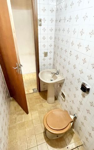 Casa à venda com 105m², 3 quartos e 1 vaga Casa à venda com 105m², 3 quartos e 1 vagaBanheiro 2