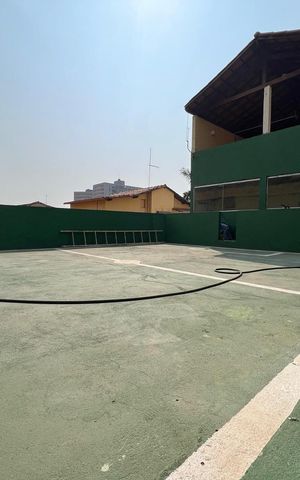 Casa à venda com 210m², 3 quartos e 2 vagas Casa à venda com 210m², 3 quartos e 2 vagasÁrea externa