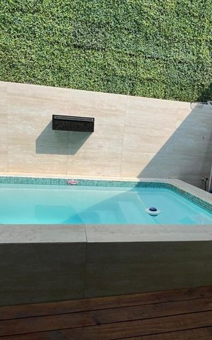 Casa à venda com 210m², 3 quartos e 2 vagas Casa à venda com 210m², 3 quartos e 2 vagasÁrea externa