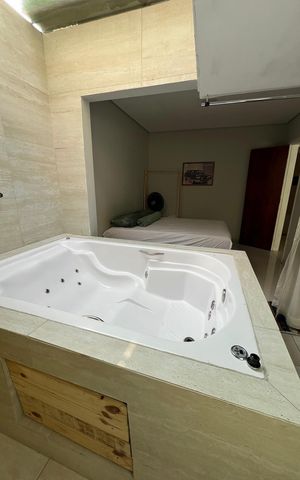 Casa à venda com 210m², 3 quartos e 2 vagas Casa à venda com 210m², 3 quartos e 2 vagasCozinha