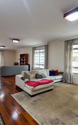 Apartamento à venda com 234m², 3 quartos e 2 vagas