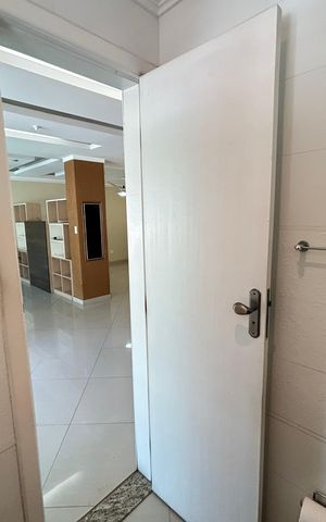 Casa à venda com 390m², 4 quartos e 2 vagasBanheiro 3