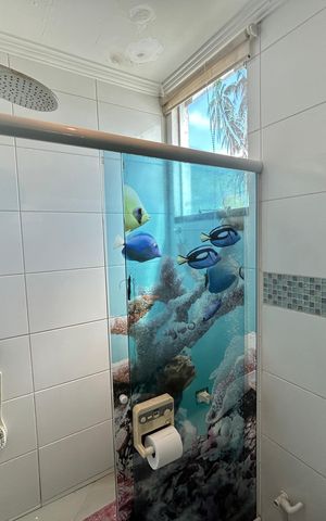 Casa à venda com 390m², 4 quartos e 2 vagasBanheiro da Suíte