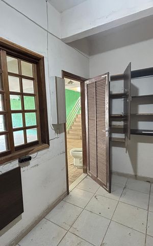 Casa à venda com 390m², 4 quartos e 2 vagasOficina