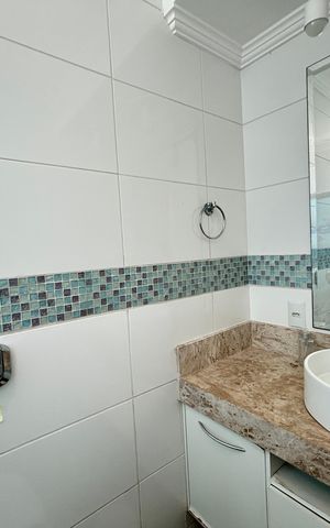 Casa à venda com 390m², 4 quartos e 2 vagasBanheiro da Suíte