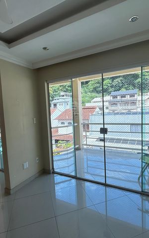 Casa à venda com 390m², 4 quartos e 2 vagasSala 2