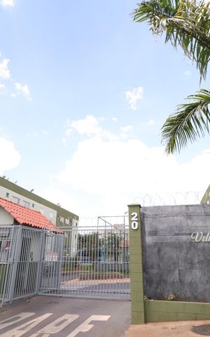 Apartamento para alugar com 65m², 2 quartos e 1 vagaFachada e portaria