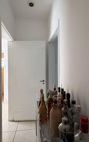 Casa à venda com 189m², 4 quartos e 4 vagas Casa à venda com 189m², 4 quartos e 4 vagasÁrea comum