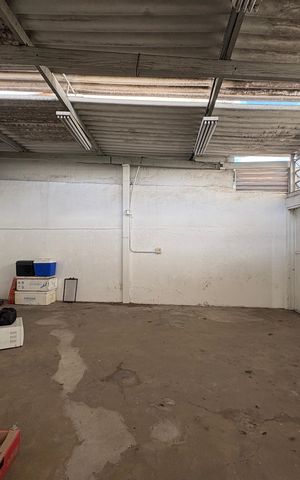Casa à venda com 189m², 4 quartos e 4 vagas Casa à venda com 189m², 4 quartos e 4 vagasSalão
