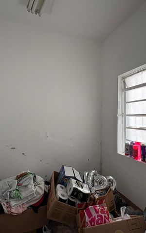 Casa à venda com 189m², 4 quartos e 4 vagas Casa à venda com 189m², 4 quartos e 4 vagasDespensa