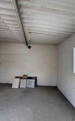 Casa à venda com 189m², 4 quartos e 4 vagas Casa à venda com 189m², 4 quartos e 4 vagasQuarto de Serviço