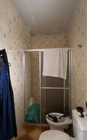 Casa à venda com 189m², 4 quartos e 4 vagas Casa à venda com 189m², 4 quartos e 4 vagasBanheiro da Suíte