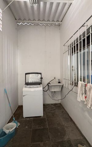 Casa à venda com 189m², 4 quartos e 4 vagas Casa à venda com 189m², 4 quartos e 4 vagasÁrea de Serviço