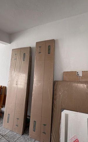 Casa à venda com 189m², 4 quartos e 4 vagas Casa à venda com 189m², 4 quartos e 4 vagasSalão