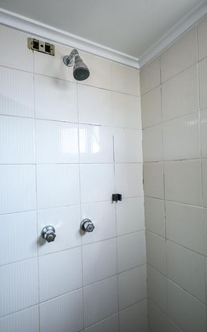 Apartamento à venda com 170m², 4 quartos e 3 vagasChuveiro do banheiro da Suíte 3