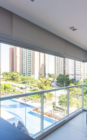 Apartamento à venda com 136m², 3 quartos e 2 vagas Apartamento à venda com 136m², 3 quartos e 2 vagasVaranda da Sala