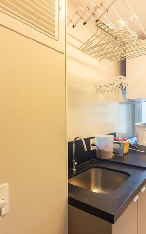 Apartamento à venda com 136m², 3 quartos e 2 vagas Apartamento à venda com 136m², 3 quartos e 2 vagasÁrea de Serviço