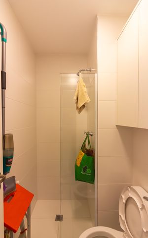 Apartamento à venda com 136m², 3 quartos e 2 vagas Apartamento à venda com 136m², 3 quartos e 2 vagasÁrea de Serviço
