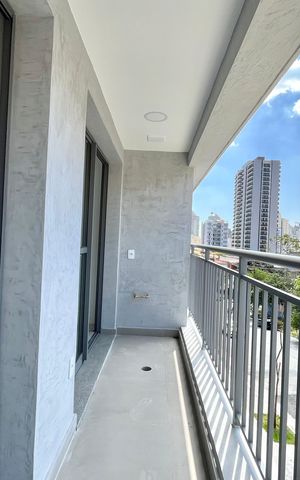 Apartamento à venda com 40m², 1 quarto e sem vaga Apartamento à venda com 40m², 1 quarto e sem vagaVaranda
