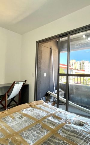 Studio à venda com 25m², 1 quarto e sem vaga Studio à venda com 25m², 1 quarto e sem vagaSala/Quarto