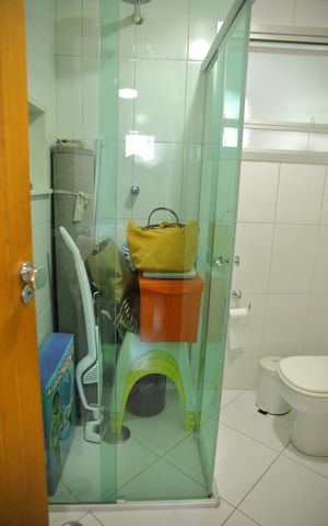 Apartamento à venda com 100m², 2 quartos e 1 vagaBanheiro da Suíte - Box 