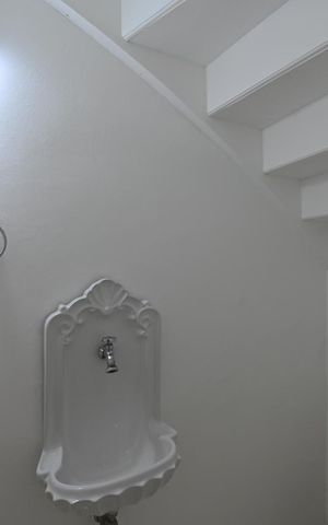 Casa à venda com 130m², 3 quartos e sem vaga Casa à venda com 130m², 3 quartos e sem vagaLavabo