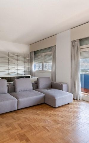Apartamento para alugar com 164m², 3 quartos e 2 vagas Apartamento para alugar com 164m², 3 quartos e 2 vagasSala